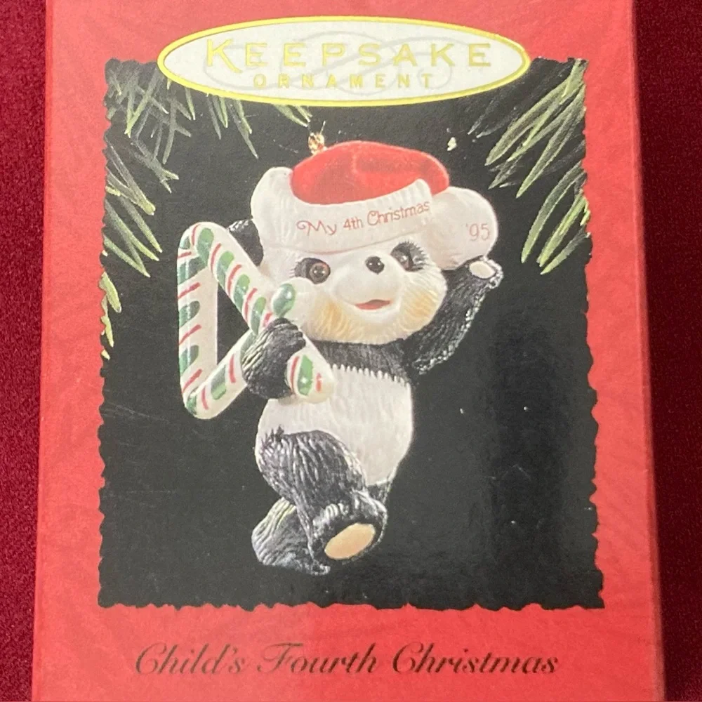 💚 Vintage Hallmark Keepsake ornament Child’s Fourth Christmas 1995 Teddy Bear